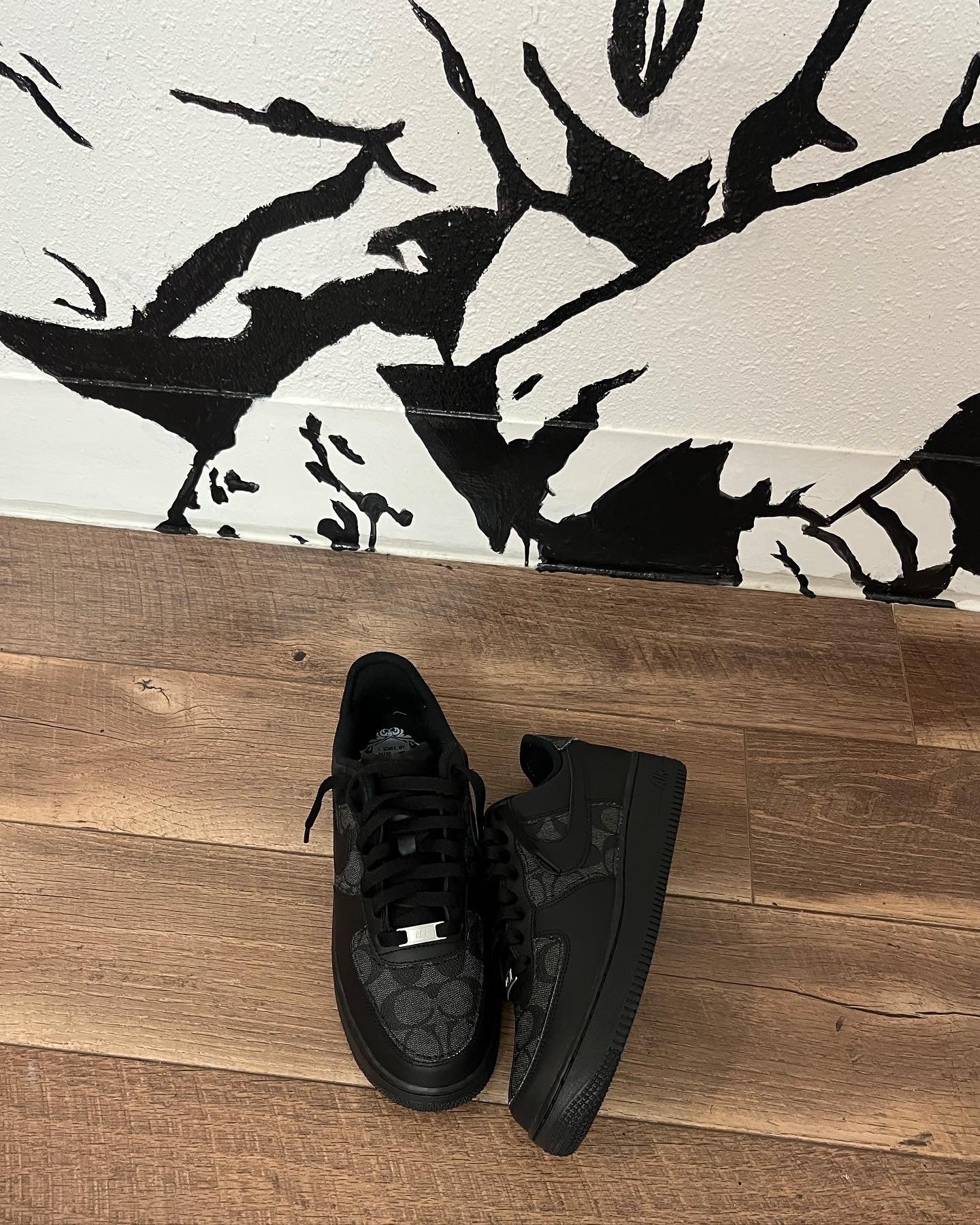 Louis Vuitton Rivoli Sneaker, Black, 5.5
